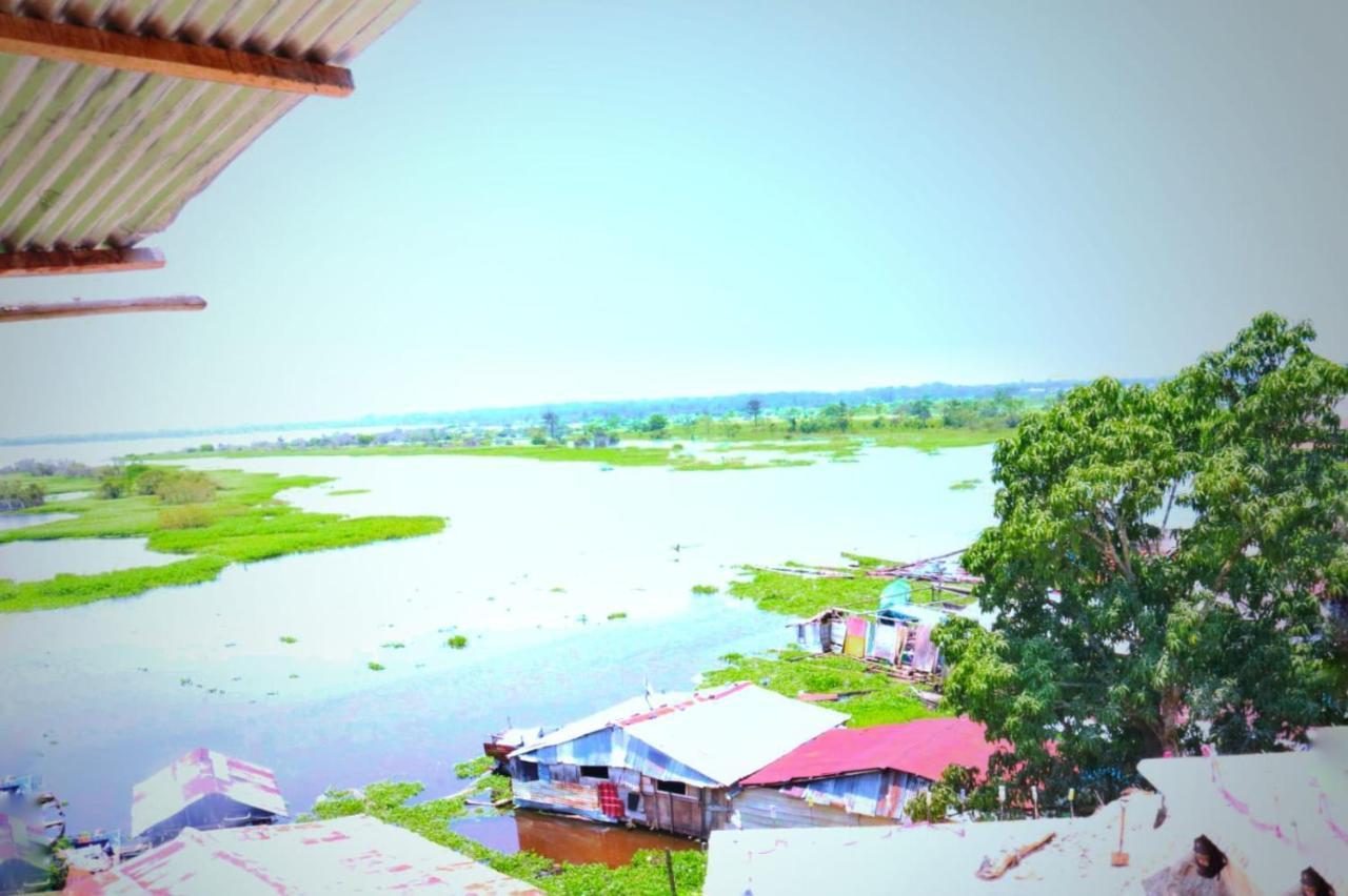 Amazon Breeze Hotel Iquitos Exterior photo