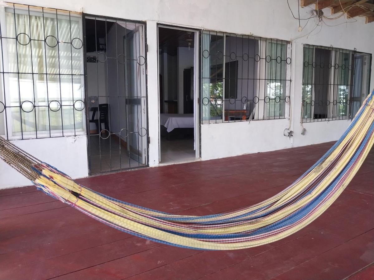 Amazon Breeze Hotel Iquitos Exterior photo